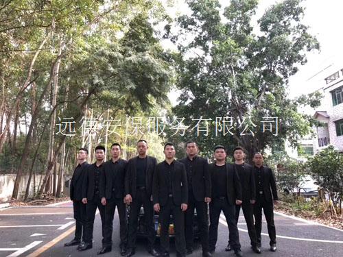 武汉某酒店两伙客人闹事，老板雇专业保镖解围